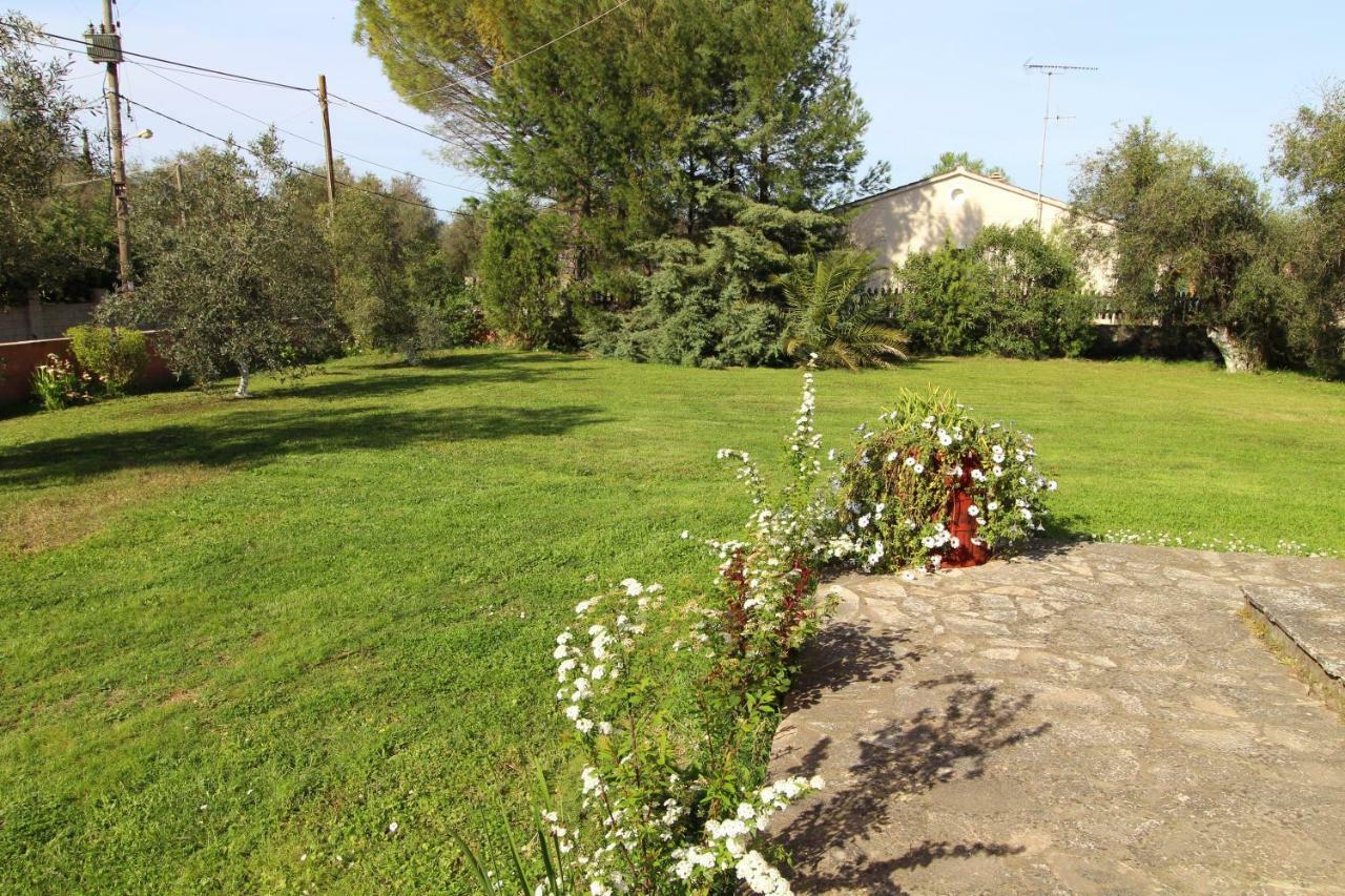 Karoubis Studio Kavallouri Экстерьер фото